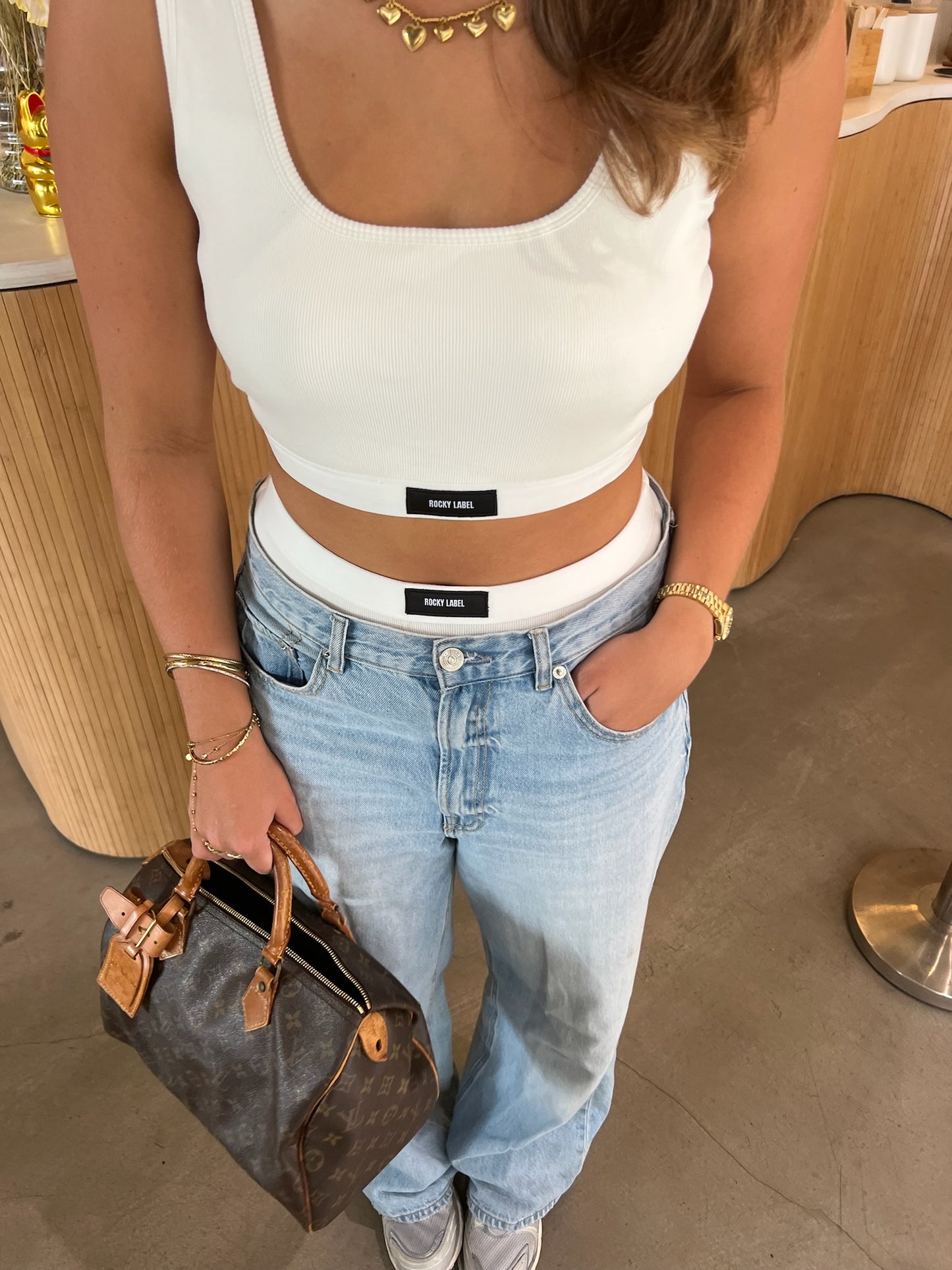 Rocky Essential String white