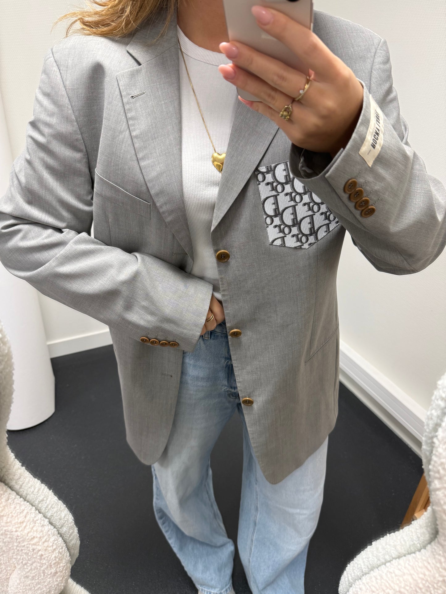 Edit 3 | Piece No.21 – Oversized Blazer [L-XL]