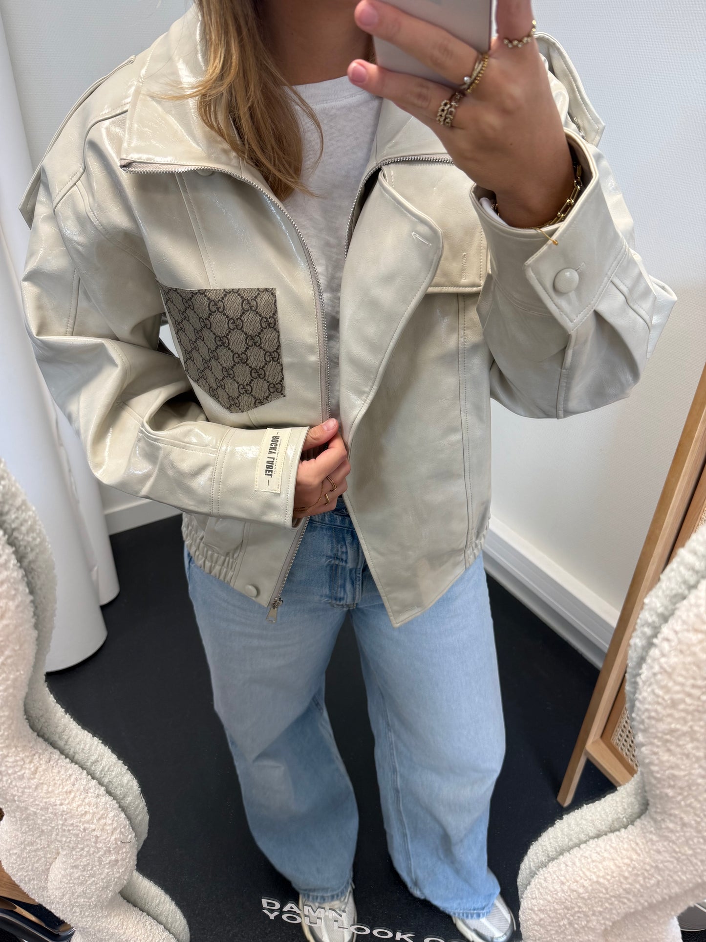 Glossy jacket with canvas