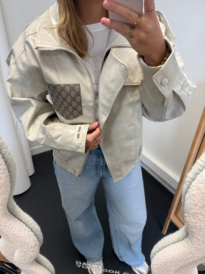 Glossy jacket with canvas