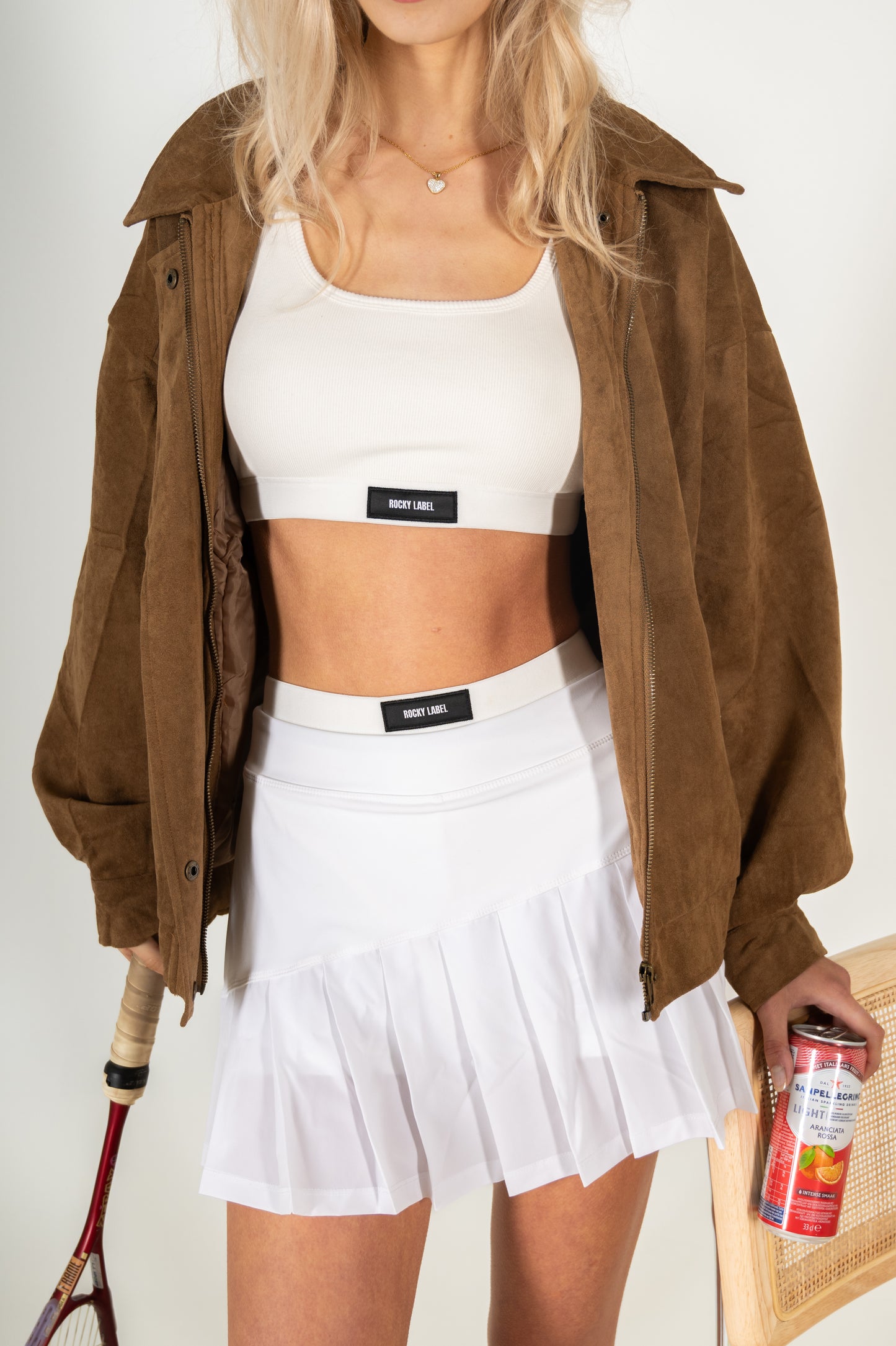 Rocky Essential String white