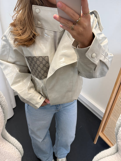 Glossy jacket with canvas