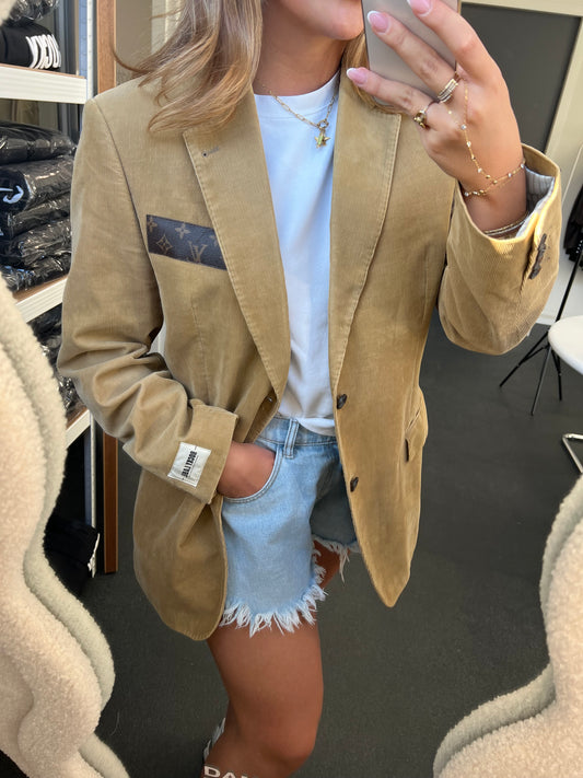 Edit 2 | Piece No.19 – Oversized Blazer [M-L]
