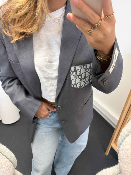 Edit 4 | Piece No.4 – Oversized Blazer [M-L]