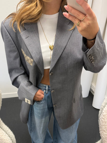 Edit 2 | Piece No.64 – Oversized Blazer [XL]