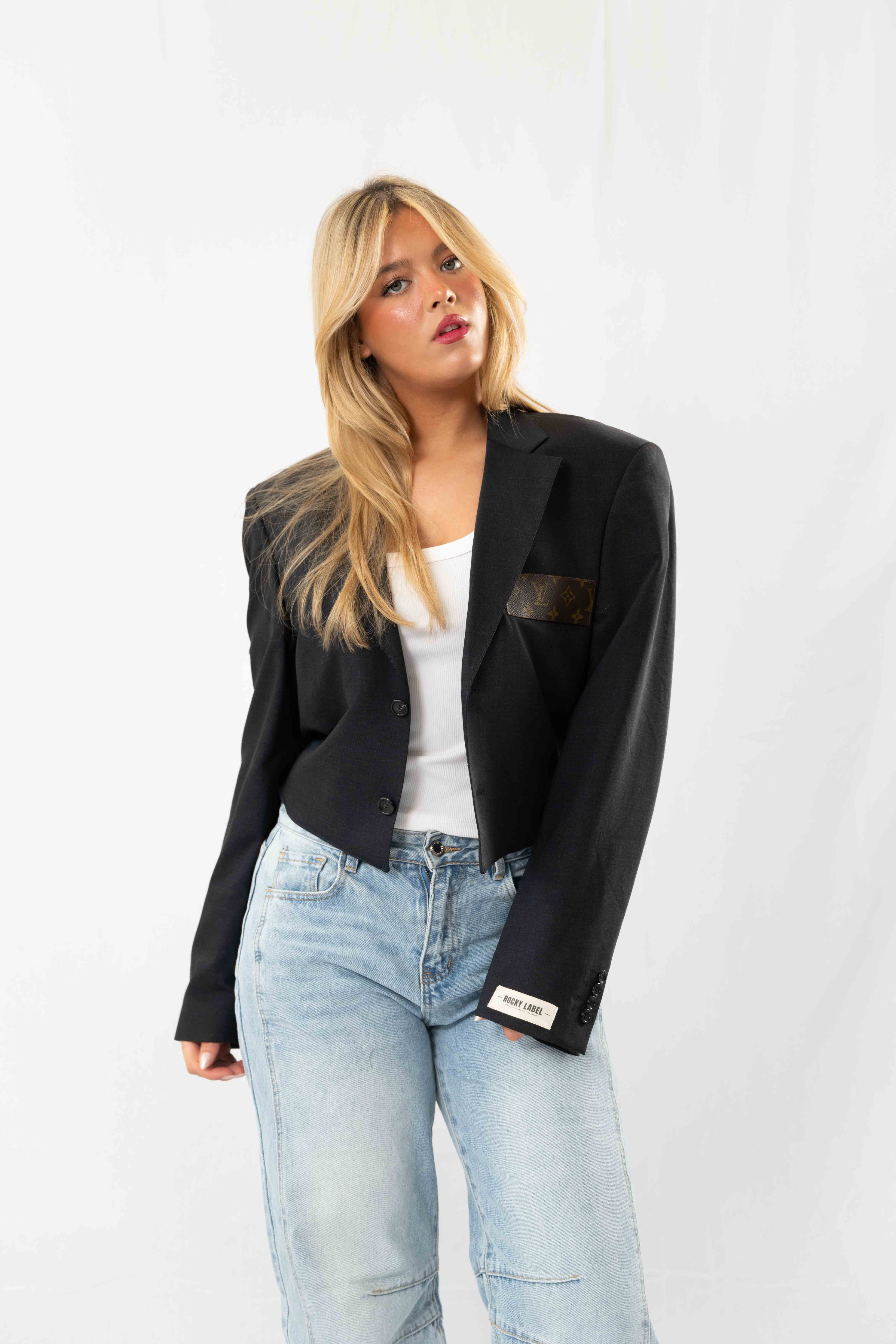 Black Vintage Designer Cropped Blazer · M/L
