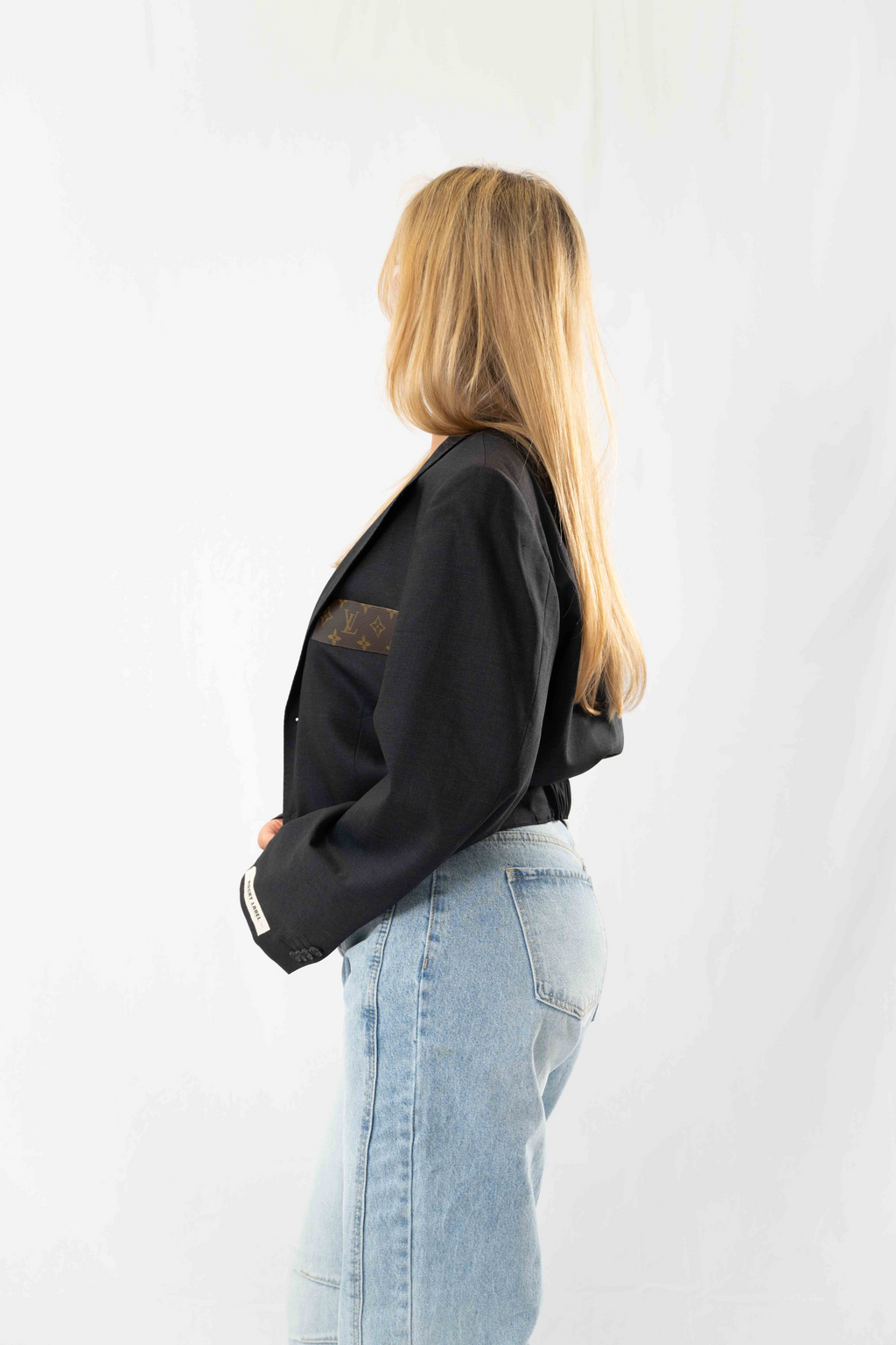 Black Vintage Designer Cropped Blazer · M/L